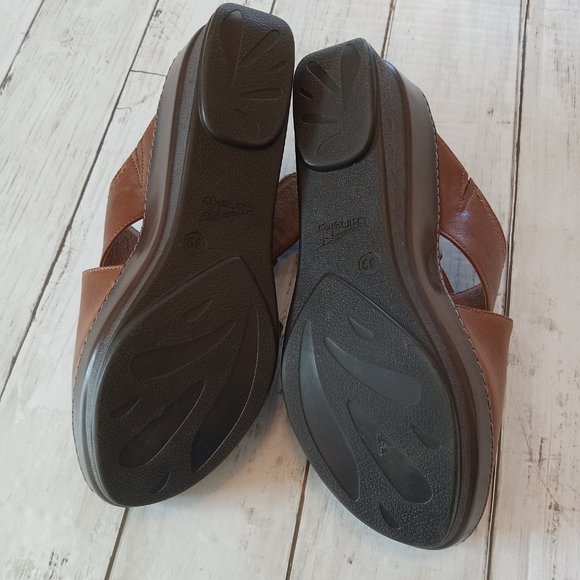 Dansko Size 39 Tan Sandal Slip On - Picture 8 of 8
